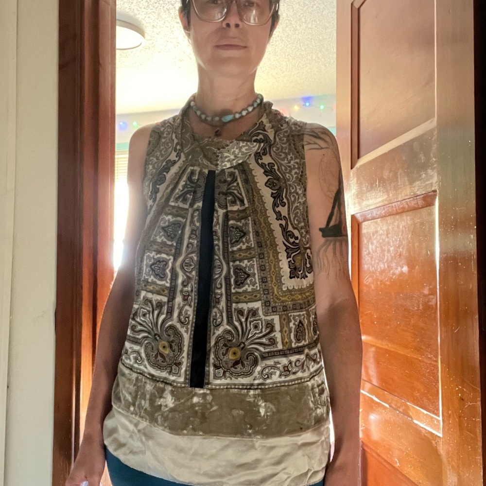 Vintage Etro Milano silk sleeveless top, sz 44, gold rust black silver